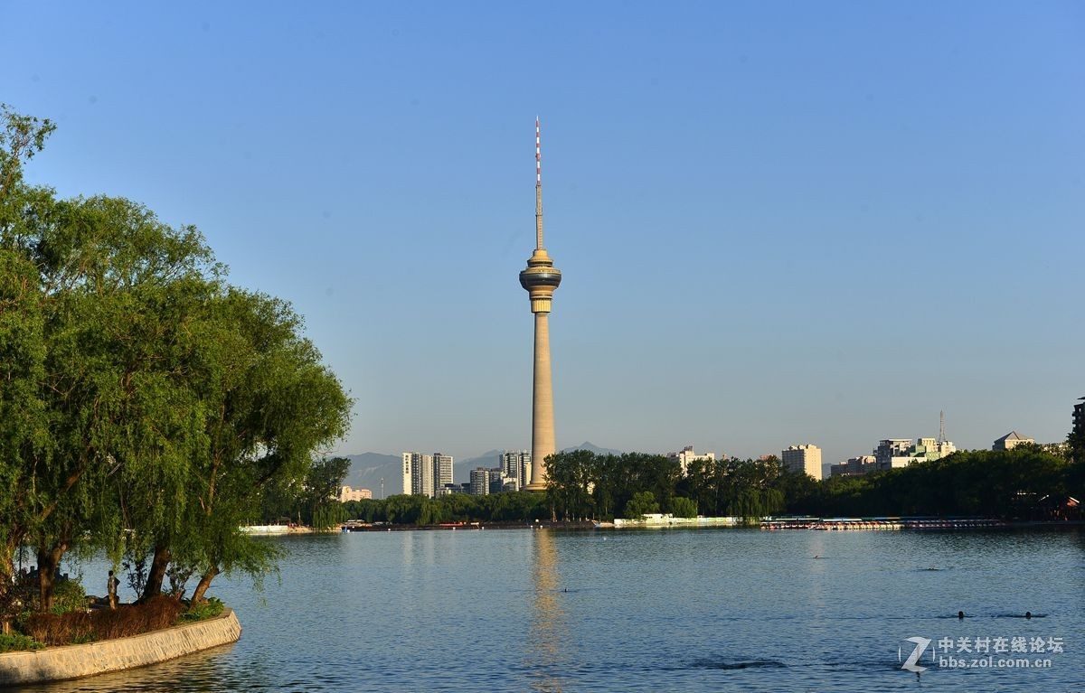 北京玉渊潭公园晨景（1）