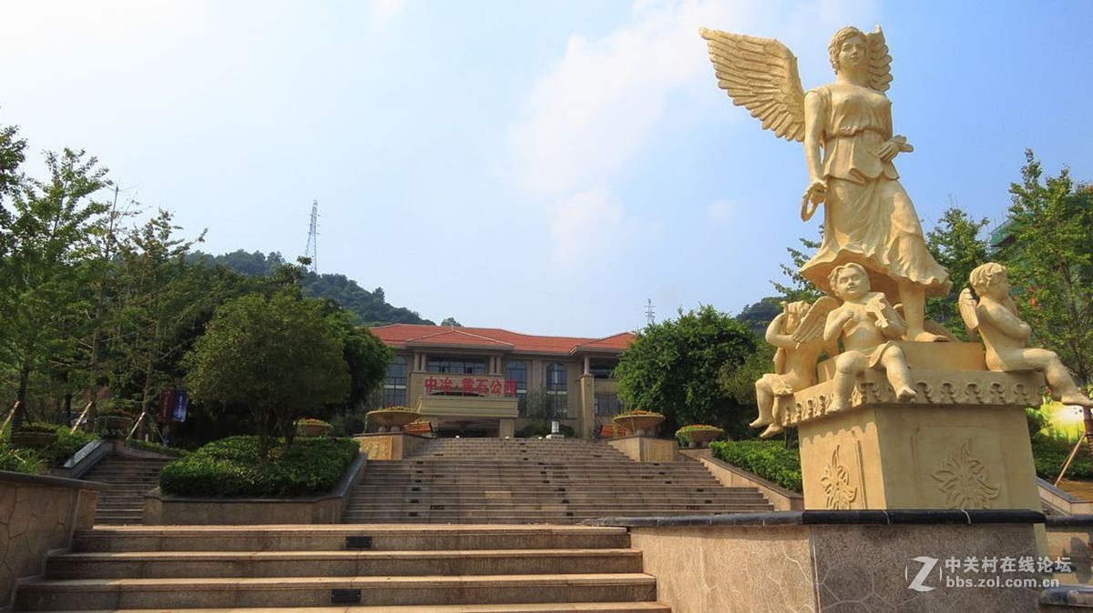 黄石侏罗纪公园