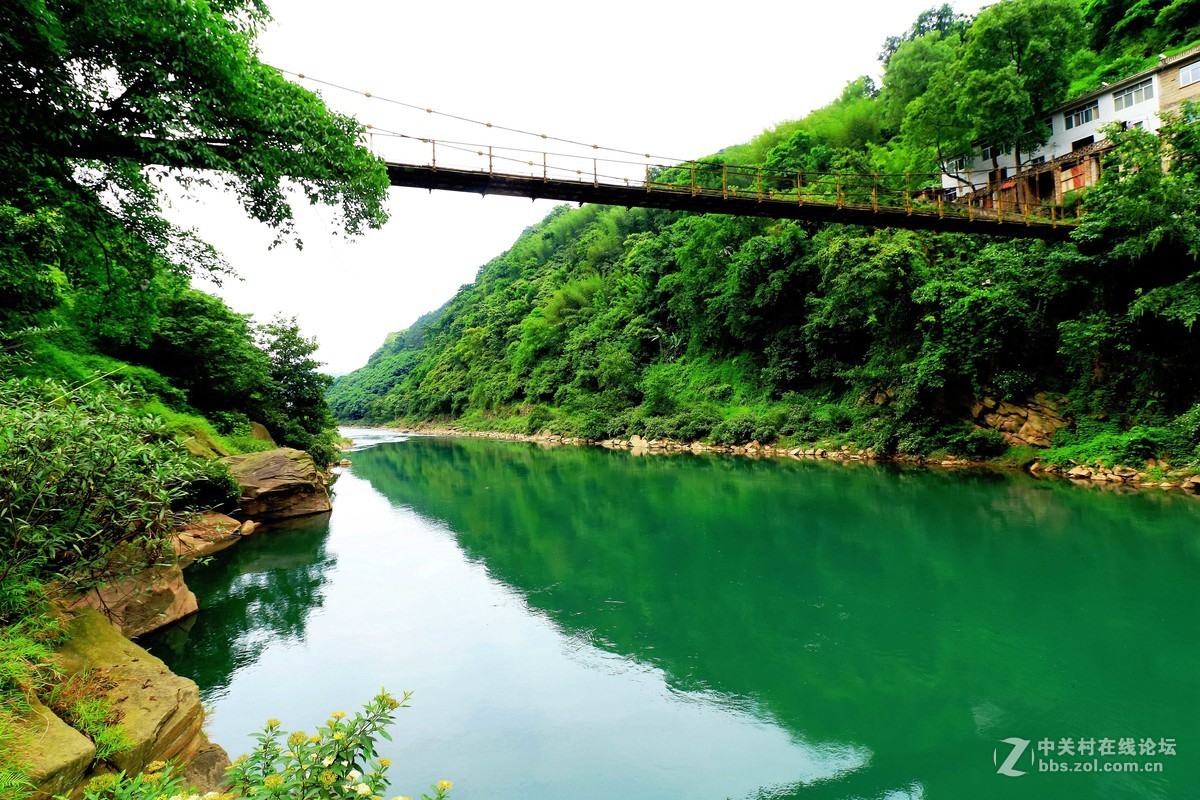 驾游《川滇老区河畔掠影》