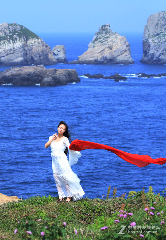 渔岛海风吹佛下的美女