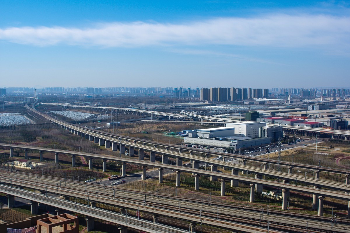 疫情期间郑州的蓝天白云