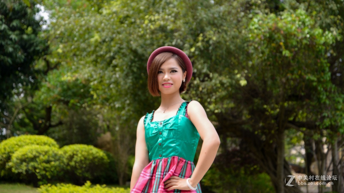 群摄中.............