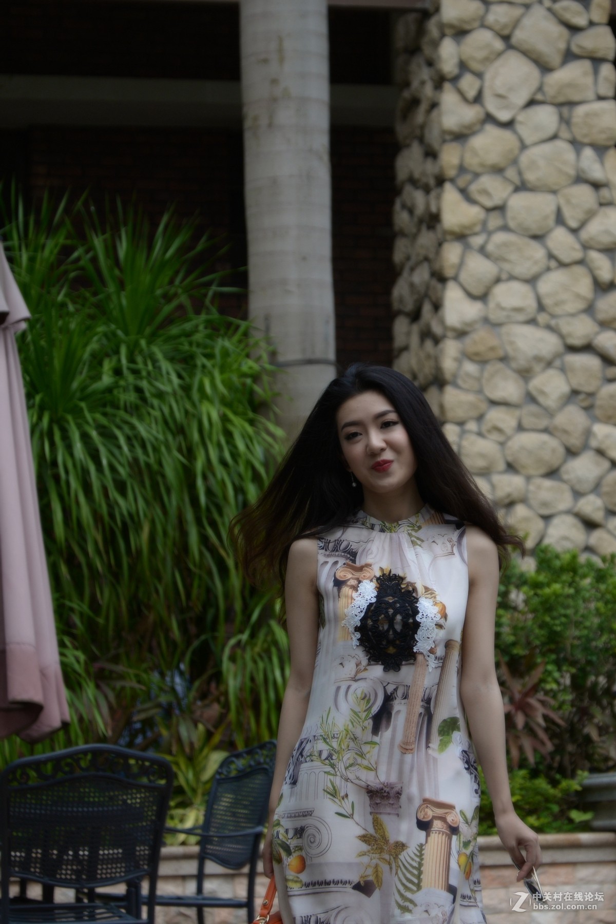 群摄中.............