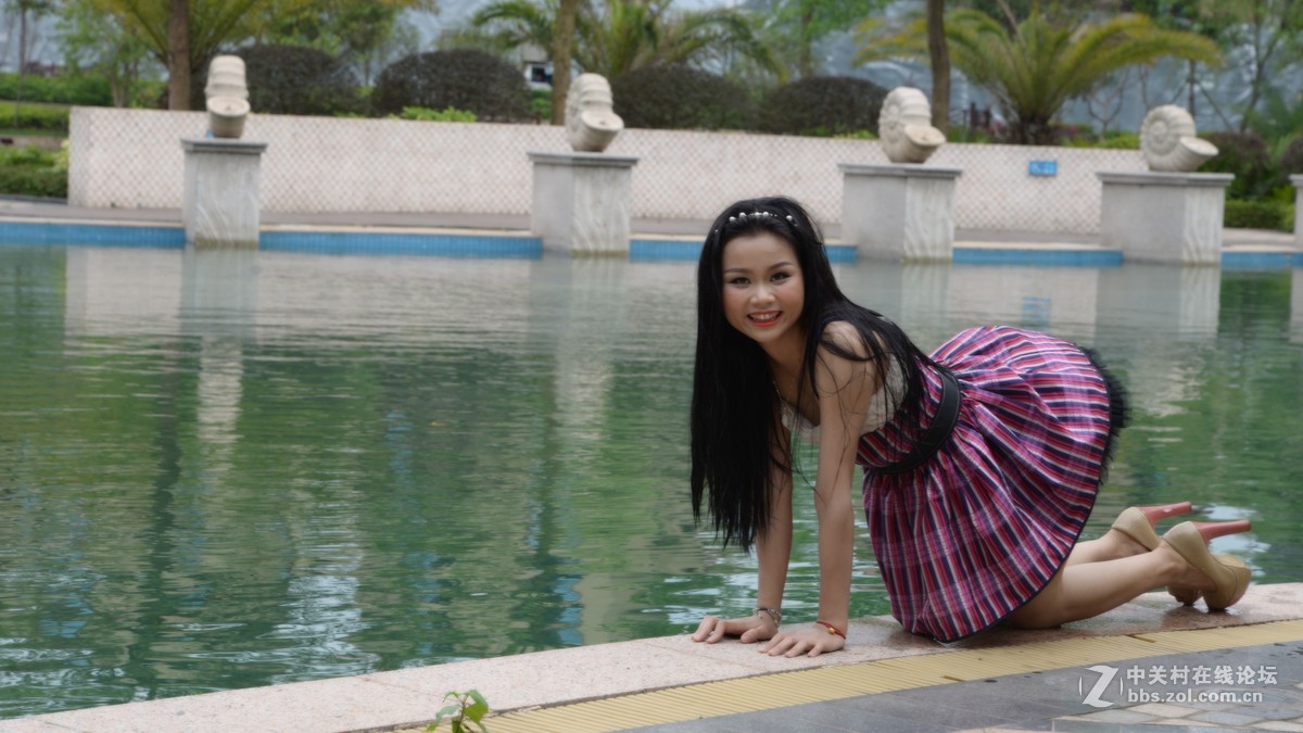 群摄中.............