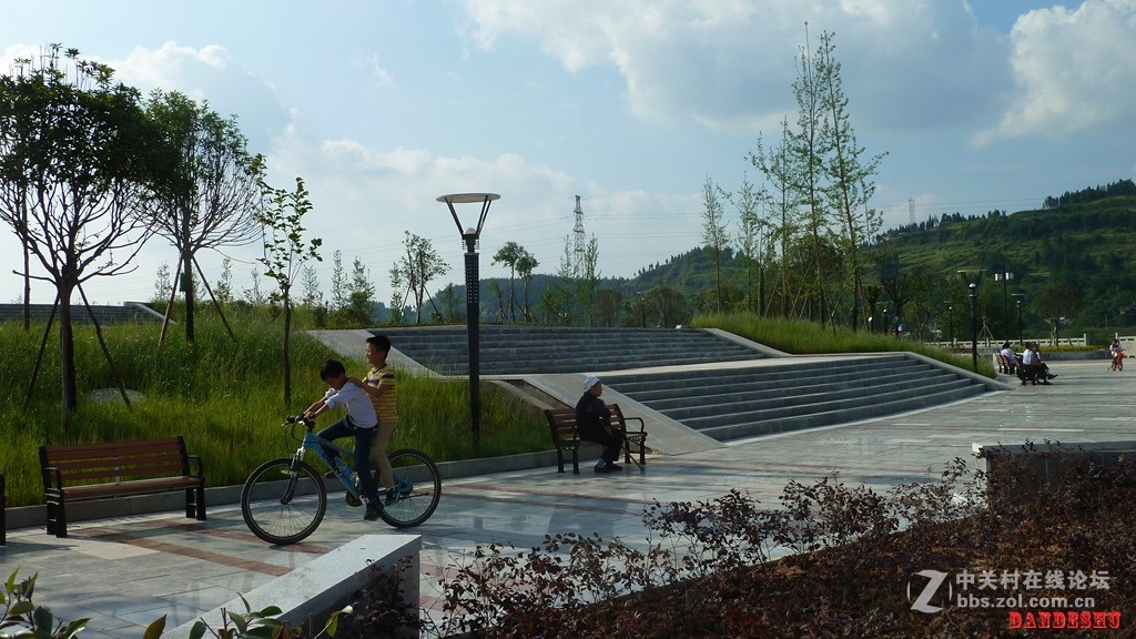 欧耶  美丽滨江