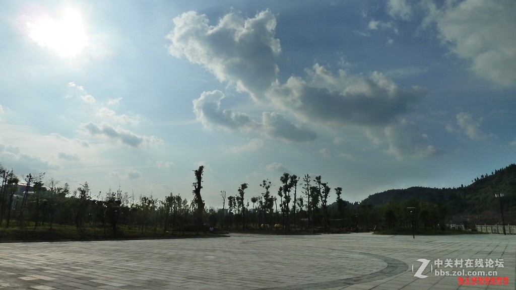 欧耶  美丽滨江