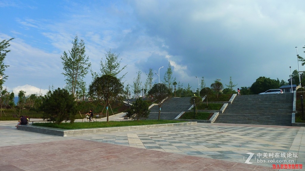 欧耶  美丽滨江