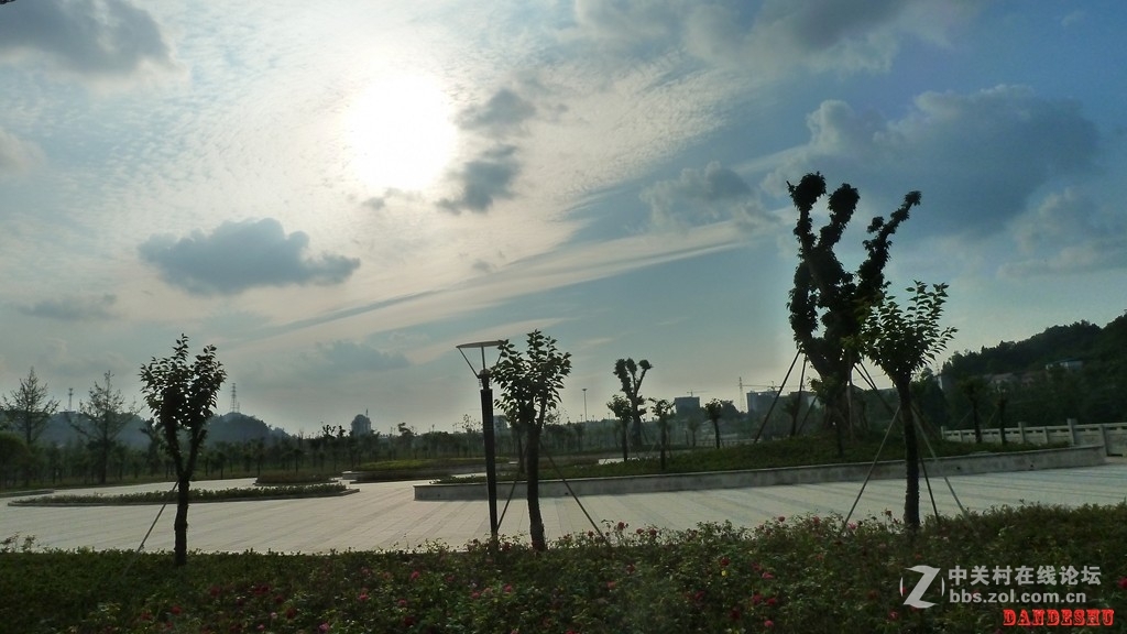 欧耶  美丽滨江