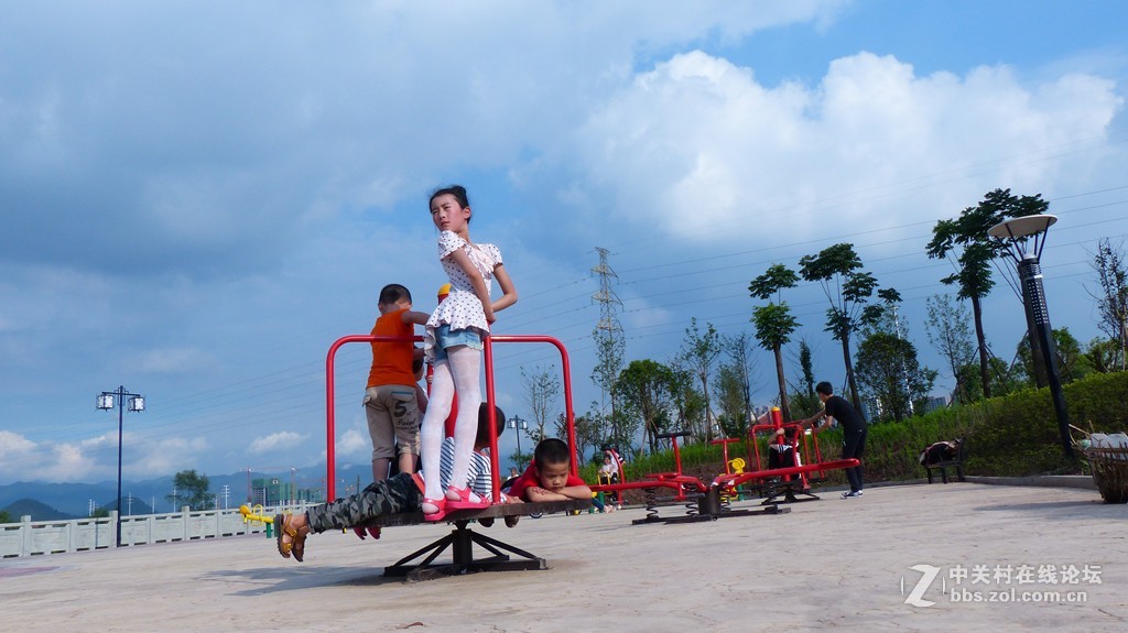 欧耶  美丽滨江