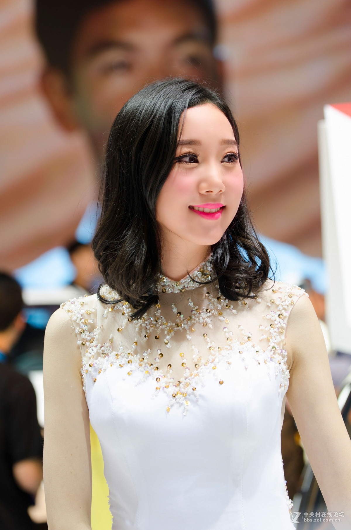 重新发，重庆车展里的那些的车模 5张