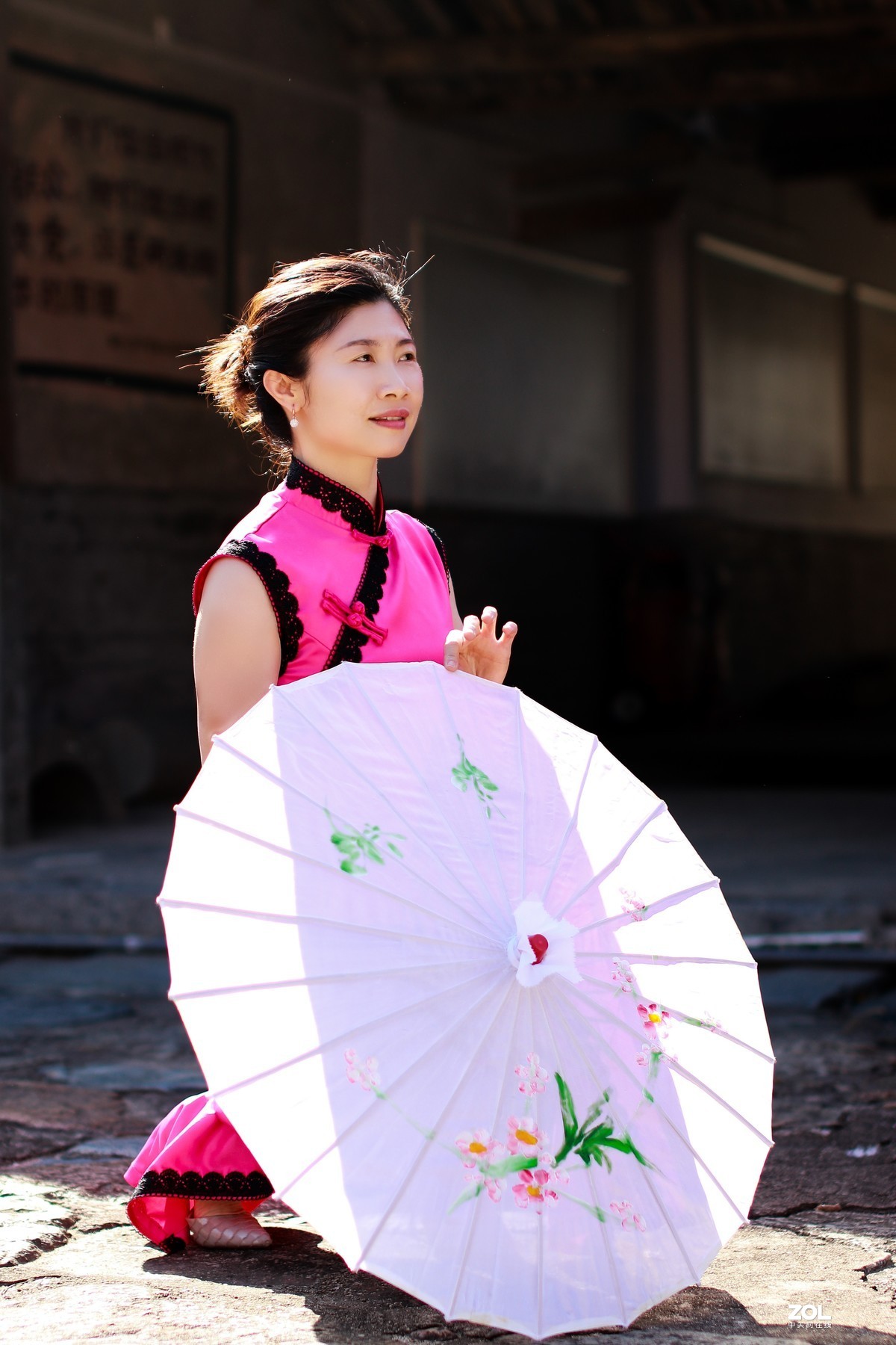 蓝屋土楼旗袍人像