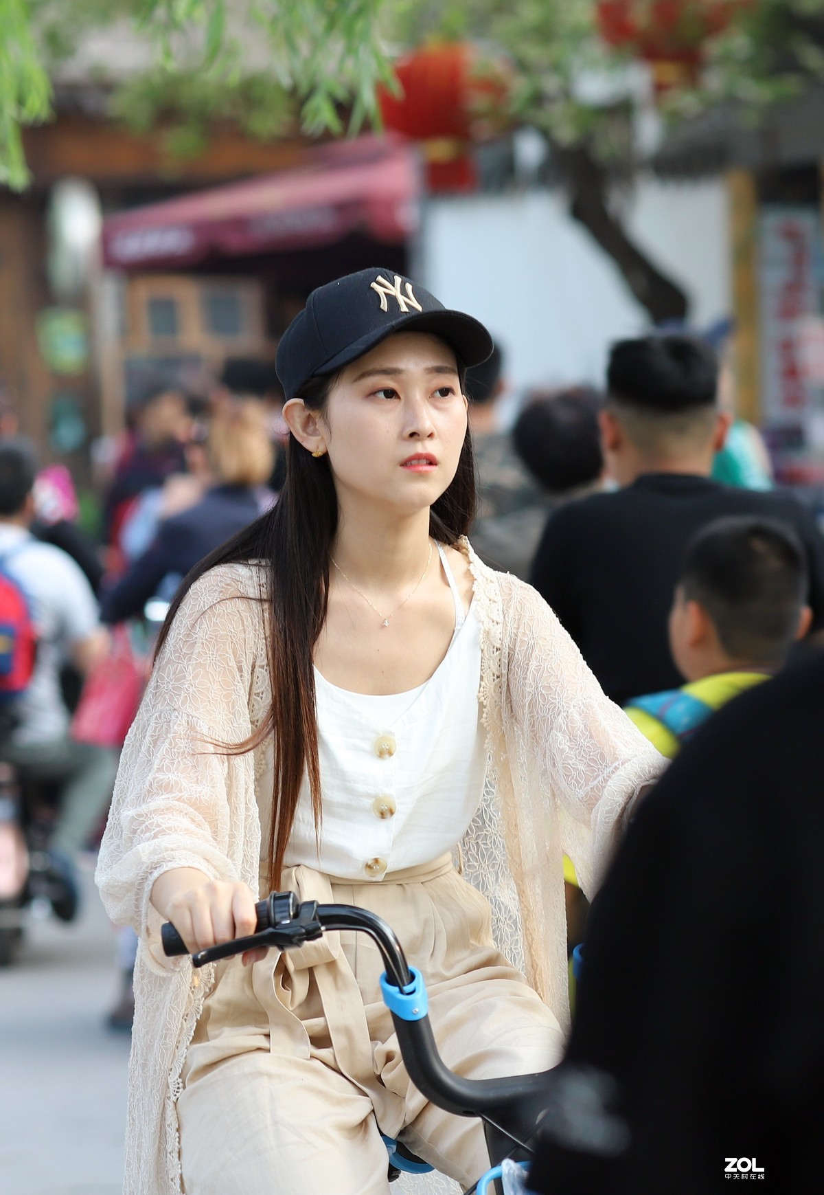 一组街拍杂图17