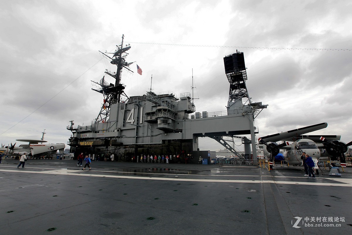 中途岛号航空母舰