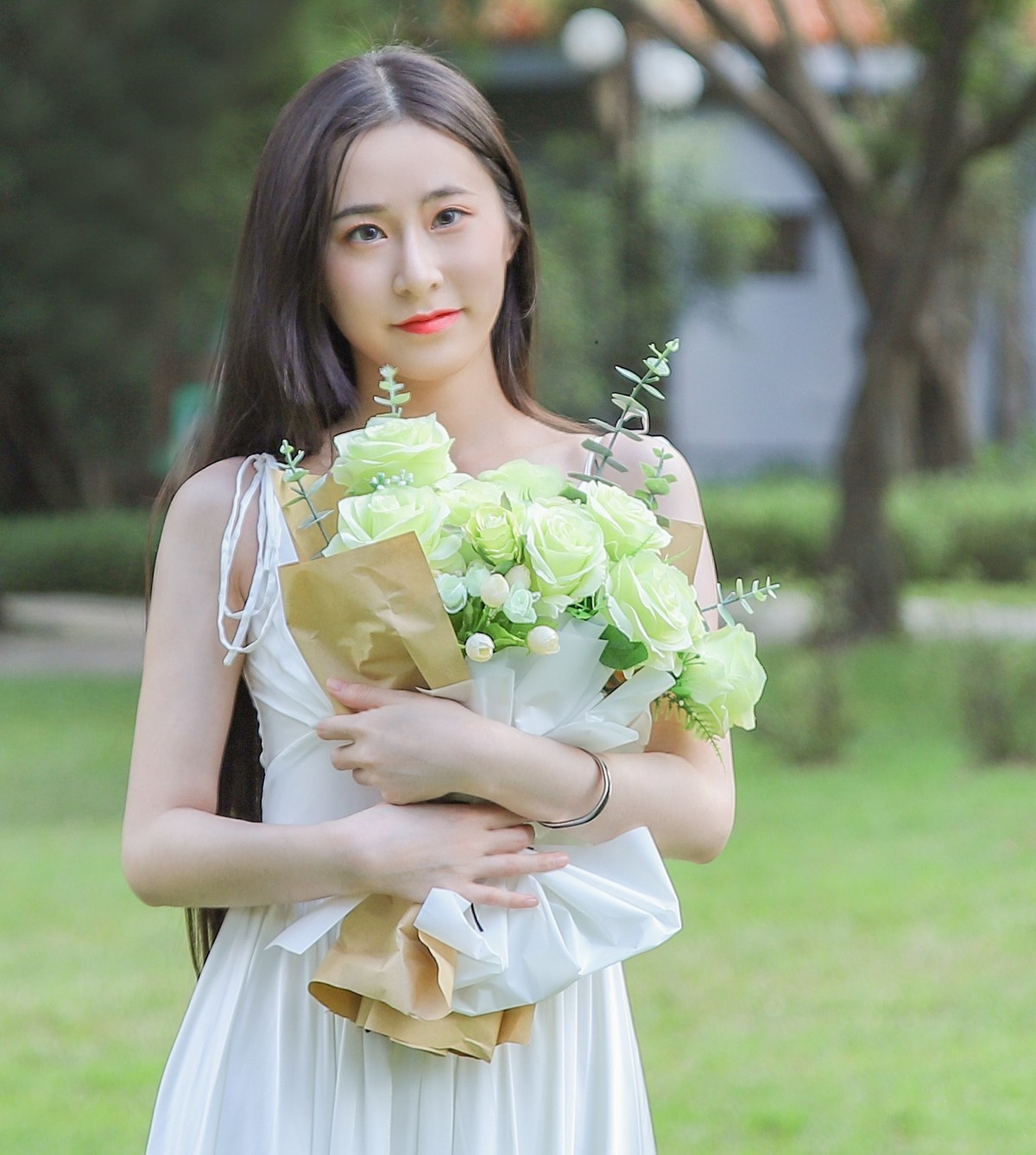 有一段时间没拿相机了，相机都快生锈了。拿出来晒晒去公园拍拍照