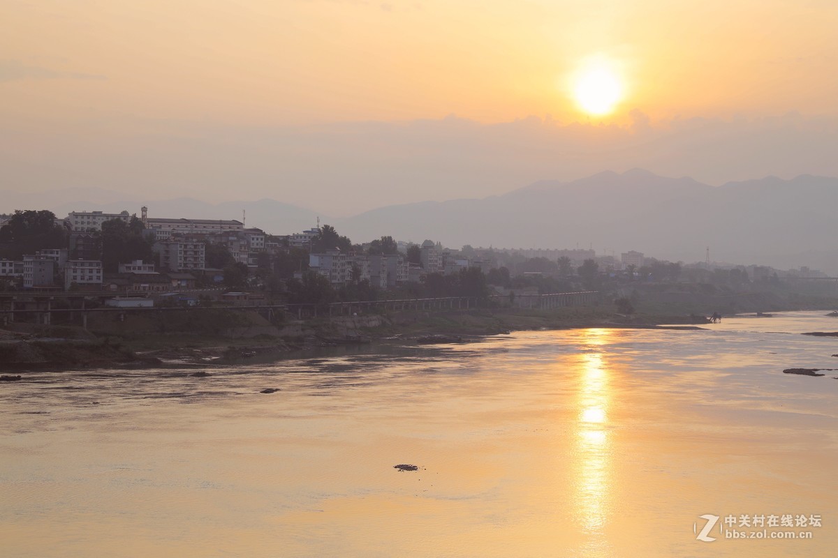 汉江拍日出