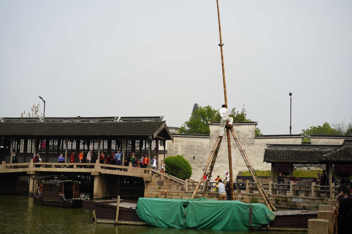 观高竹杆精彩表演