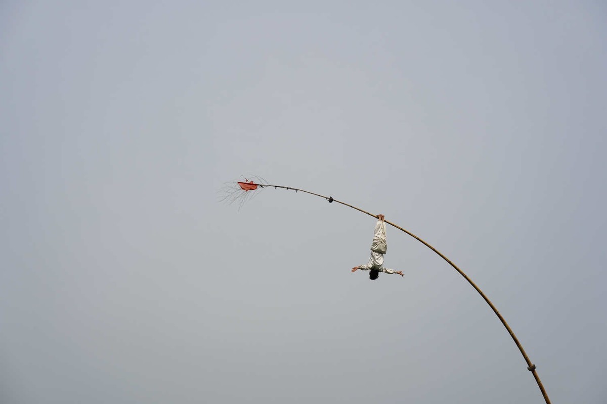 观高竹杆精彩表演