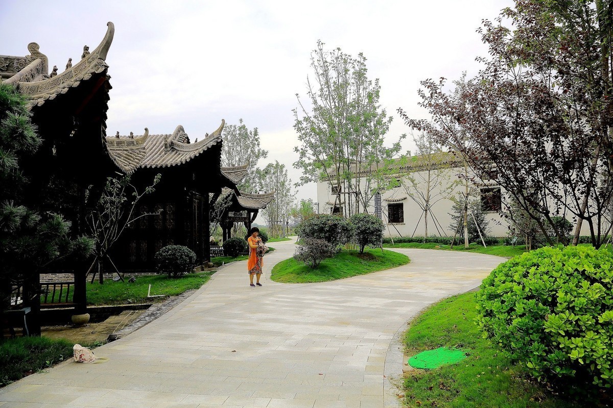 赵君武摄；青岛西海 唐岛湾【中国院子】