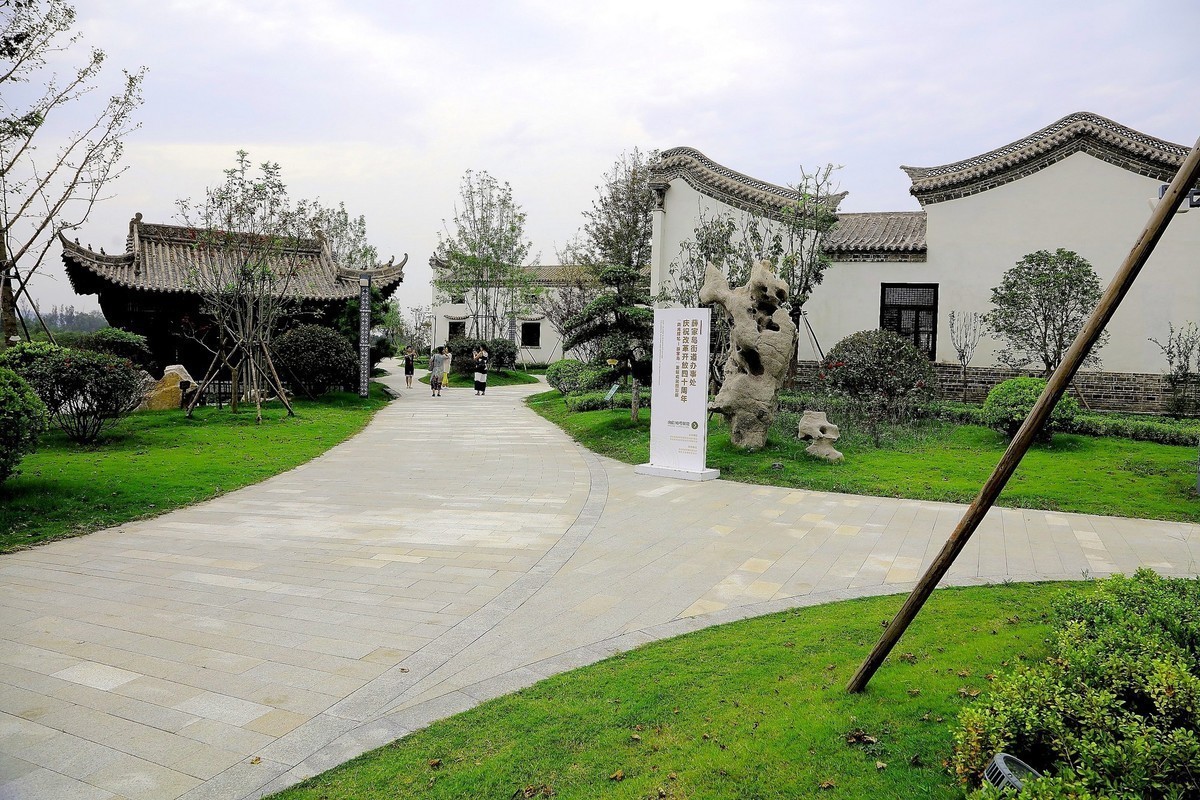 赵君武摄；青岛西海 唐岛湾【中国院子】