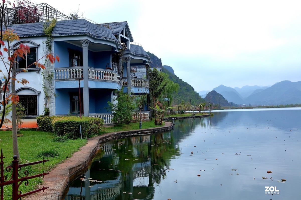 赵君武摄；【远山进水】