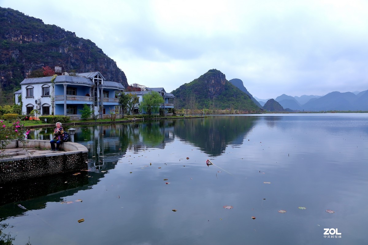 赵君武摄；【远山进水】