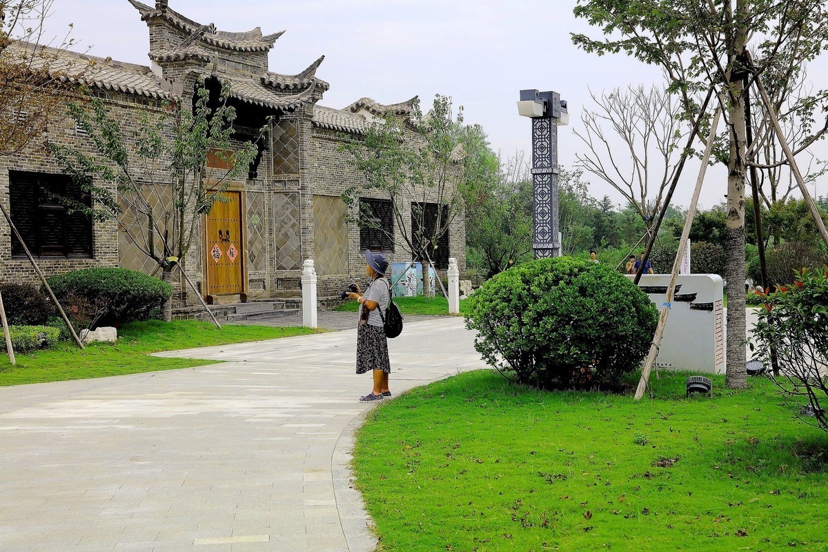 赵君武摄；青岛西海 唐岛湾【中国院子】