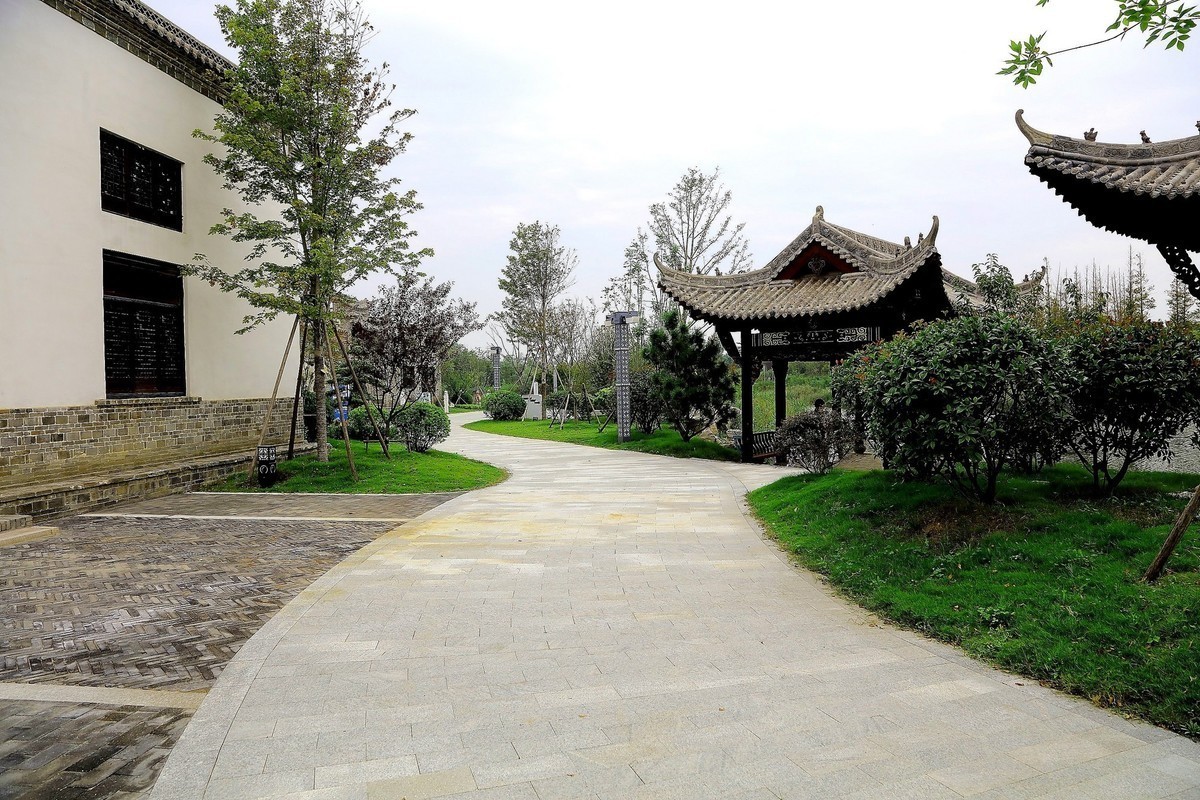 赵君武摄；青岛西海 唐岛湾【中国院子】