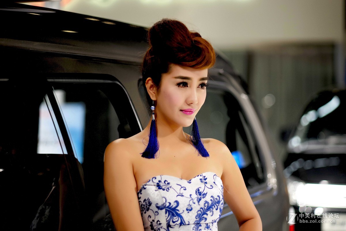 15年北京车展用徕卡M拍仅有的几位车模！（手动对焦不容易啊！）