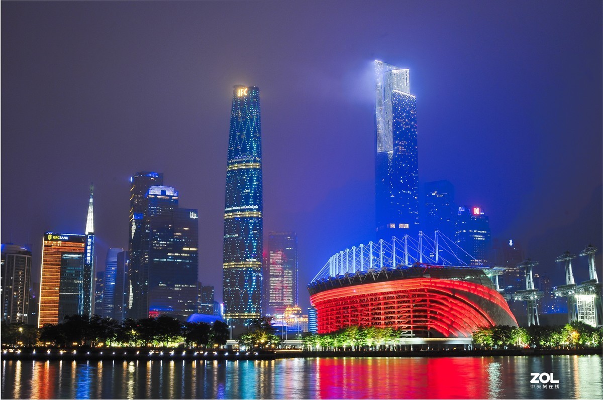 白天不懂夜的美