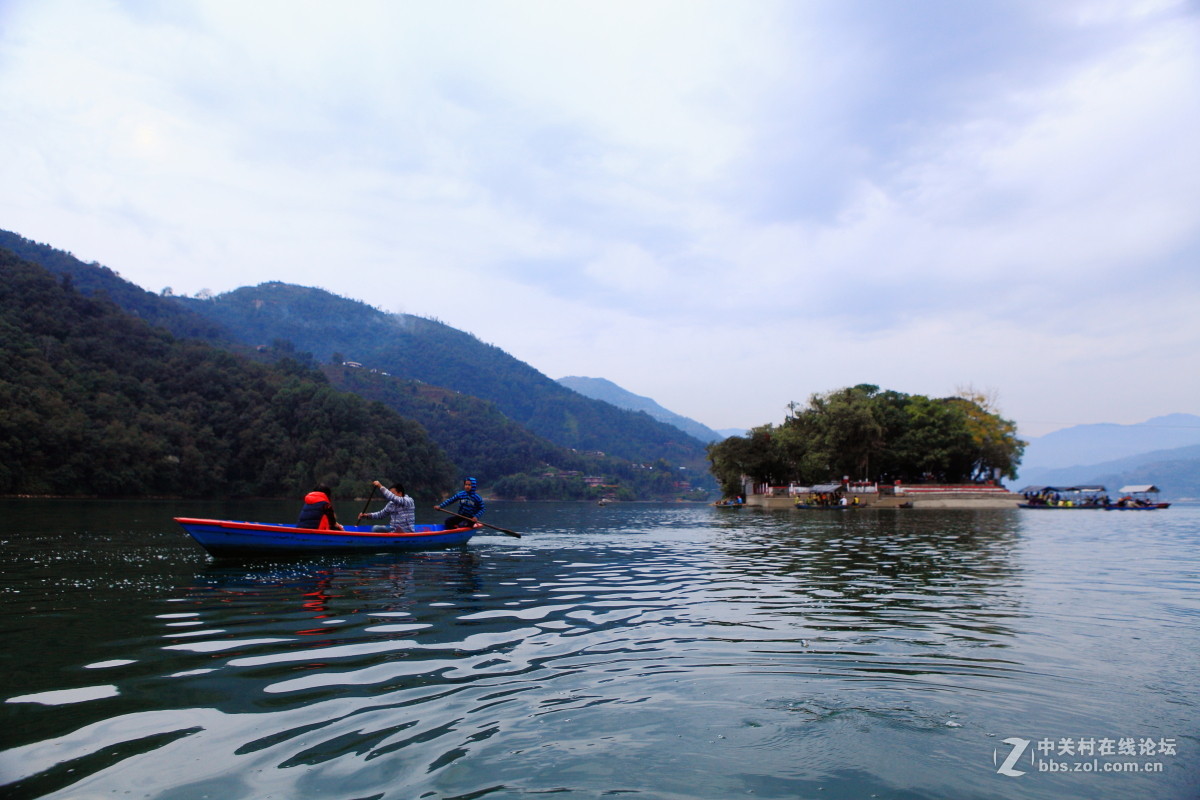 4.25大地震前的尼泊尔旅游存照（四）：阴雨之日，泛湖费瓦胡
