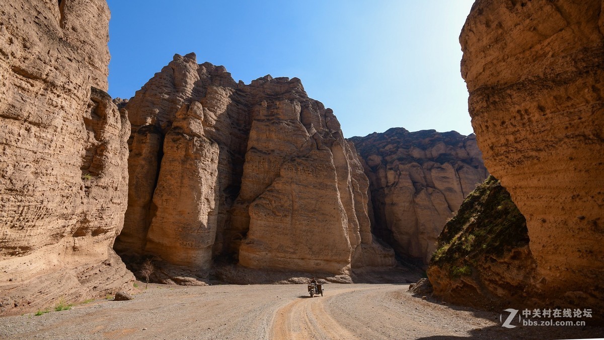 浑然天成鬼斧神工