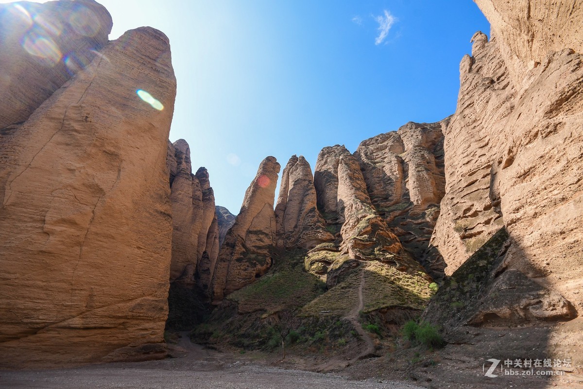 浑然天成鬼斧神工