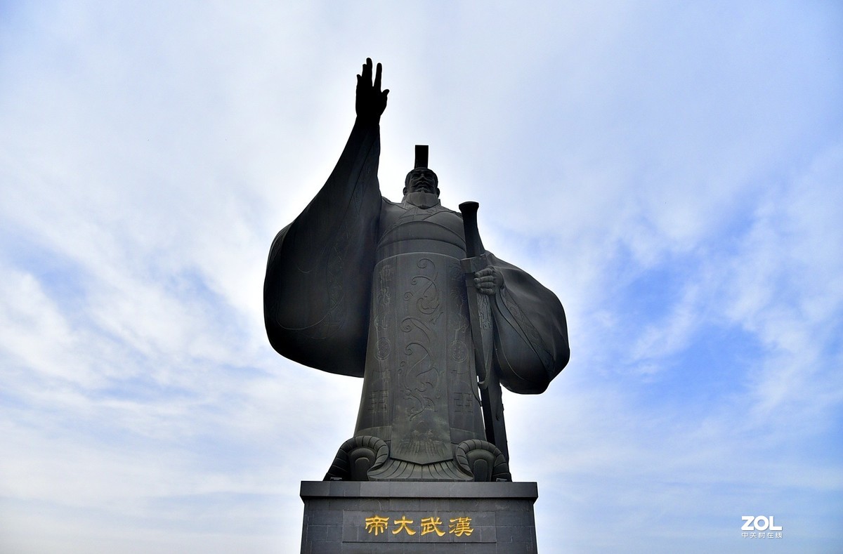 一个传奇帝王的荡气回肠史诗