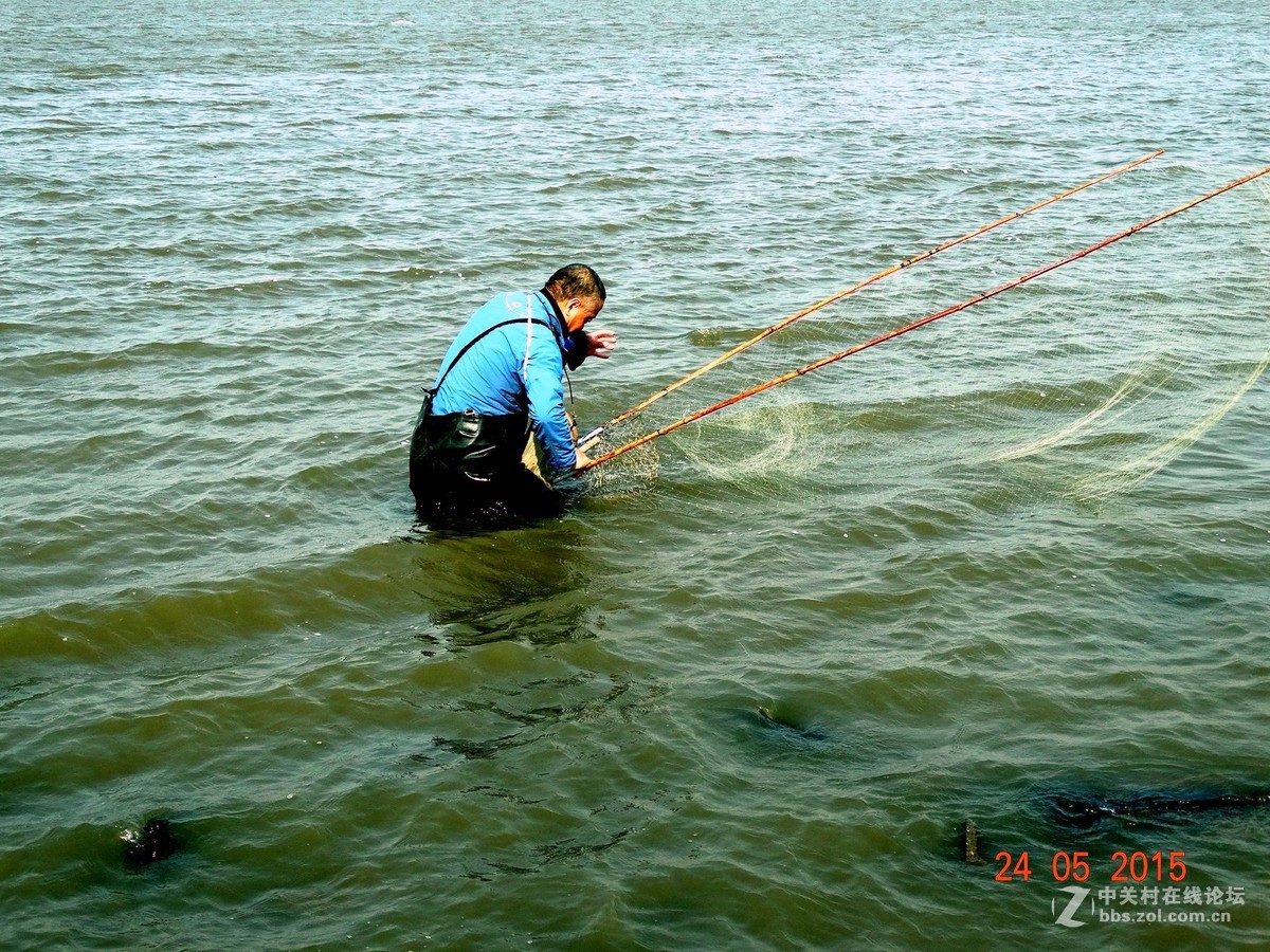 松花江边网鱼