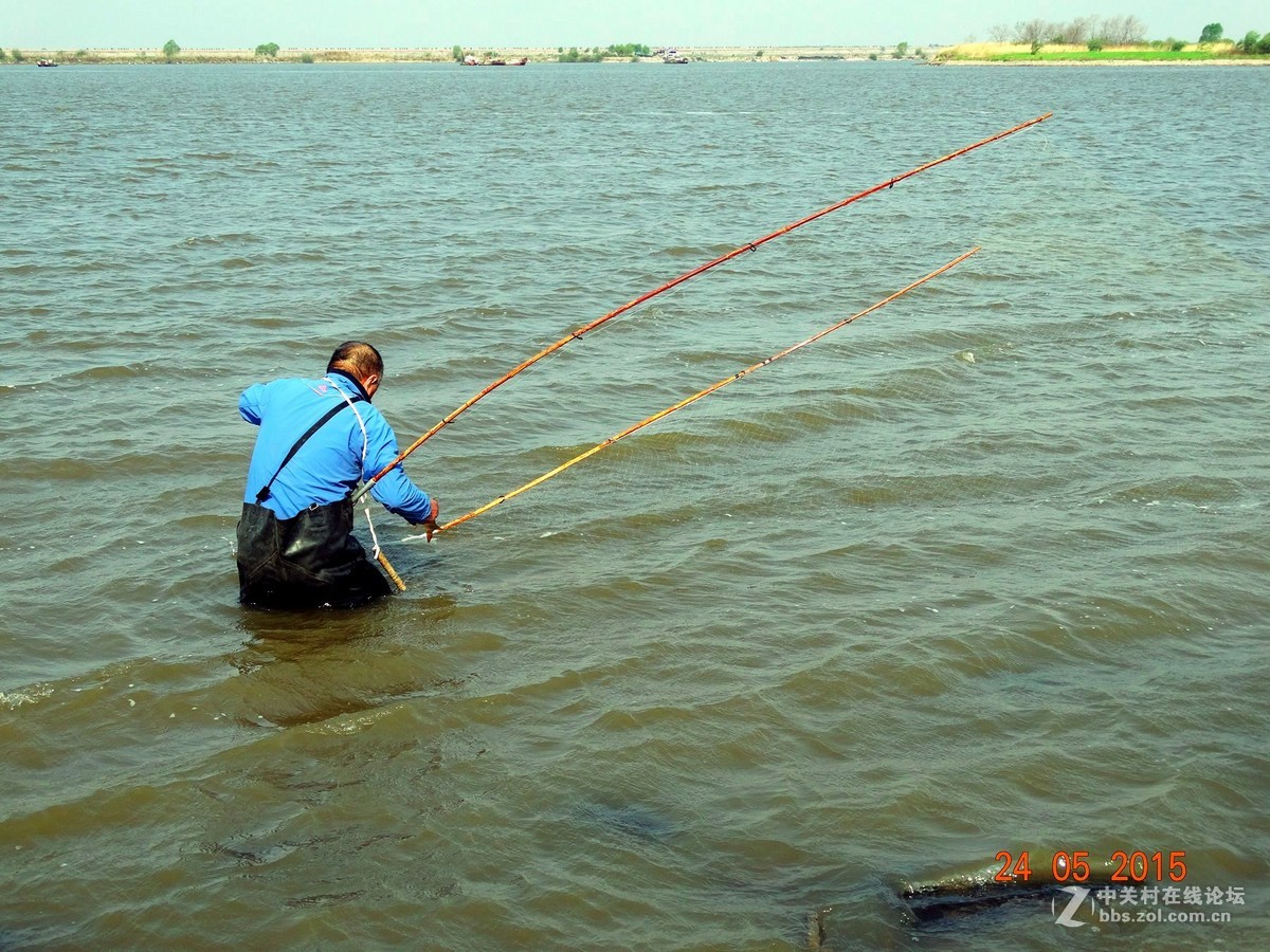 松花江边网鱼