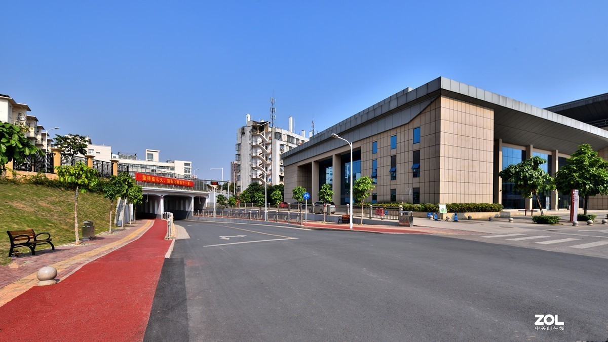 大学校园体育场馆