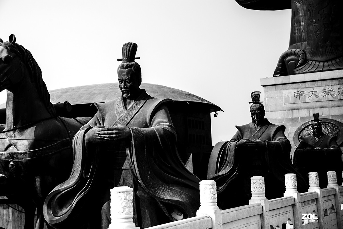 西安游记--------汉武大帝雕塑