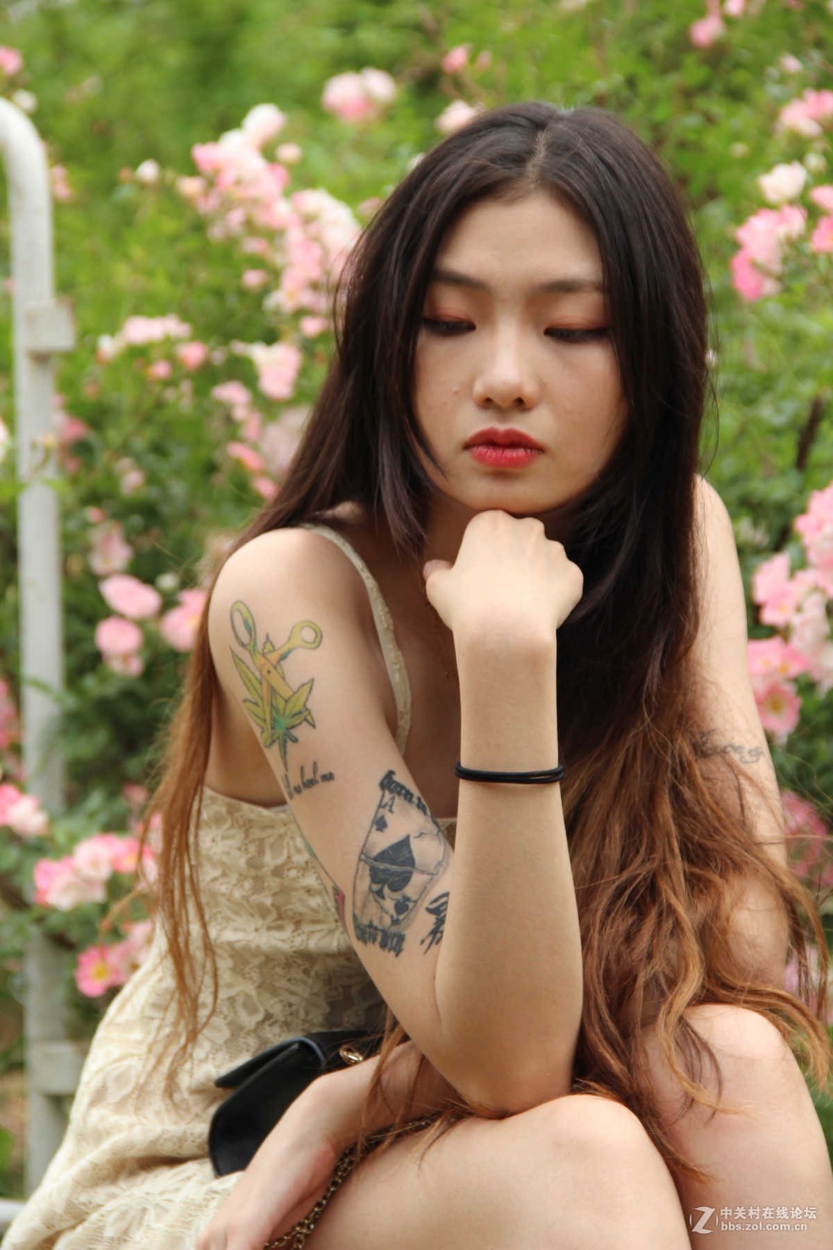 #夏天在哪里#奥森外拍美女