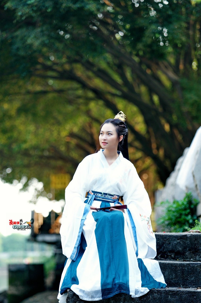 【花谢芳不败】 ---花招