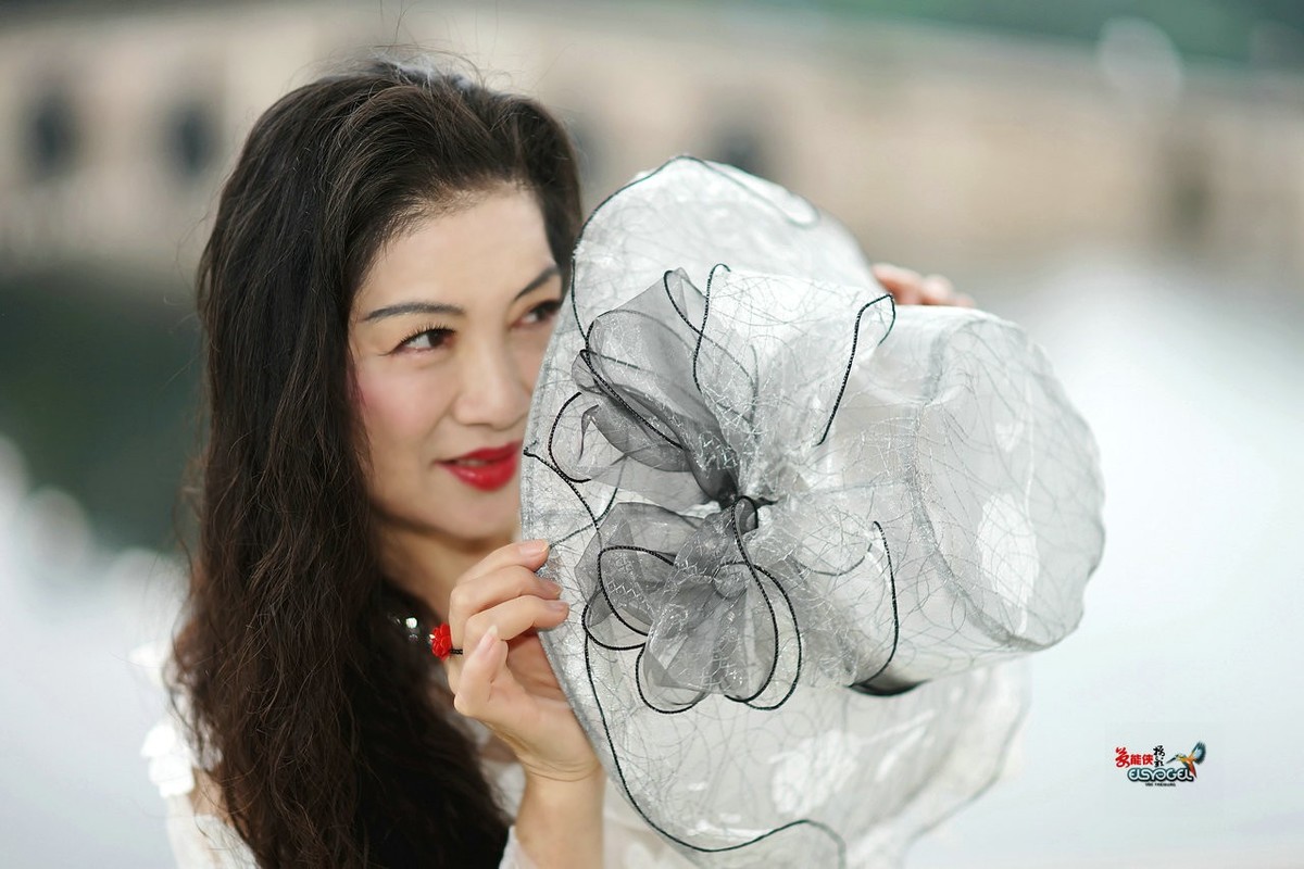 【雨天·荔湾湖情韵】----丽英