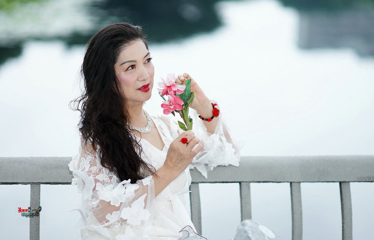 【雨天·荔湾湖情韵】----丽英