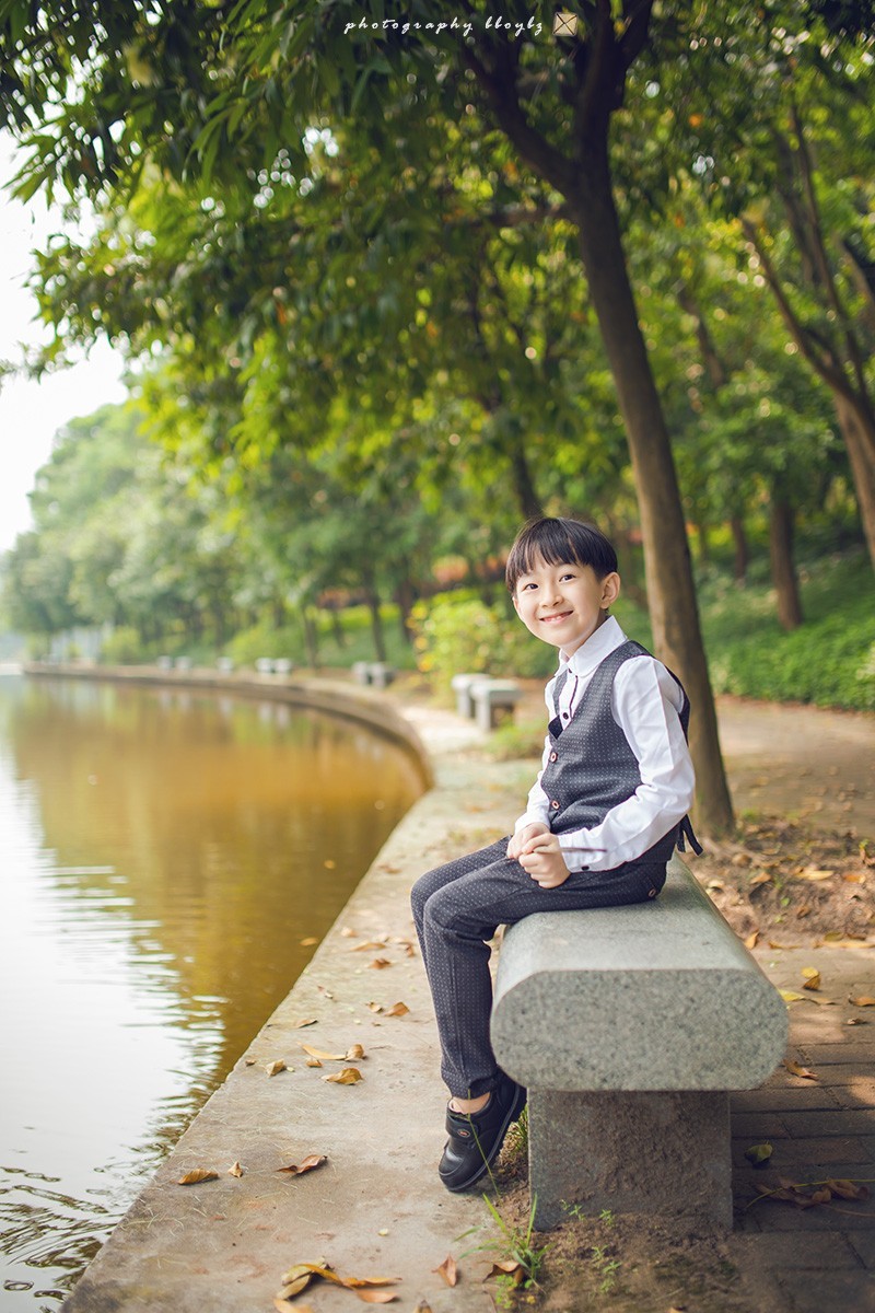 文艺小帅哥轩轩