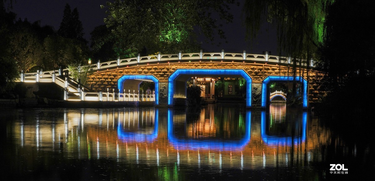 初次发贴，请多包涵！24-240拍的夜景