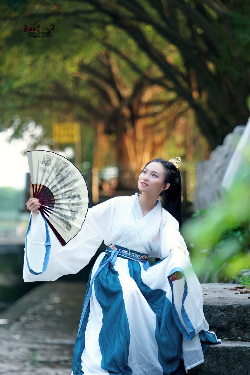 【花谢芳不败】 ---花招