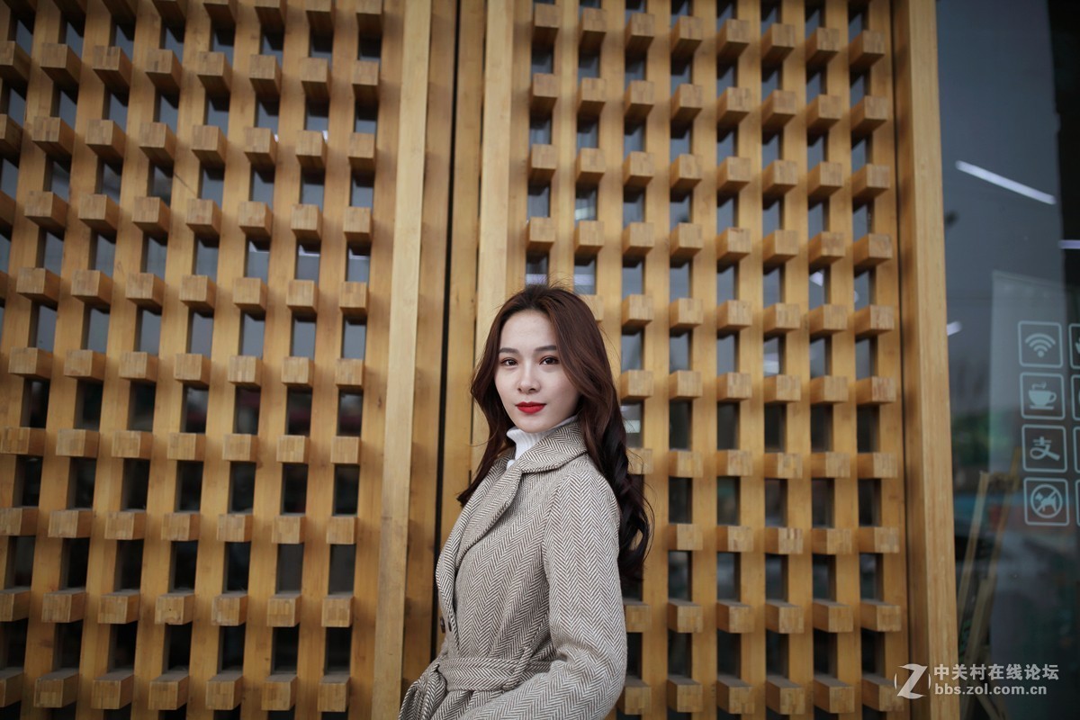 #抓住阳光来作画# 袈蓝春光正可人