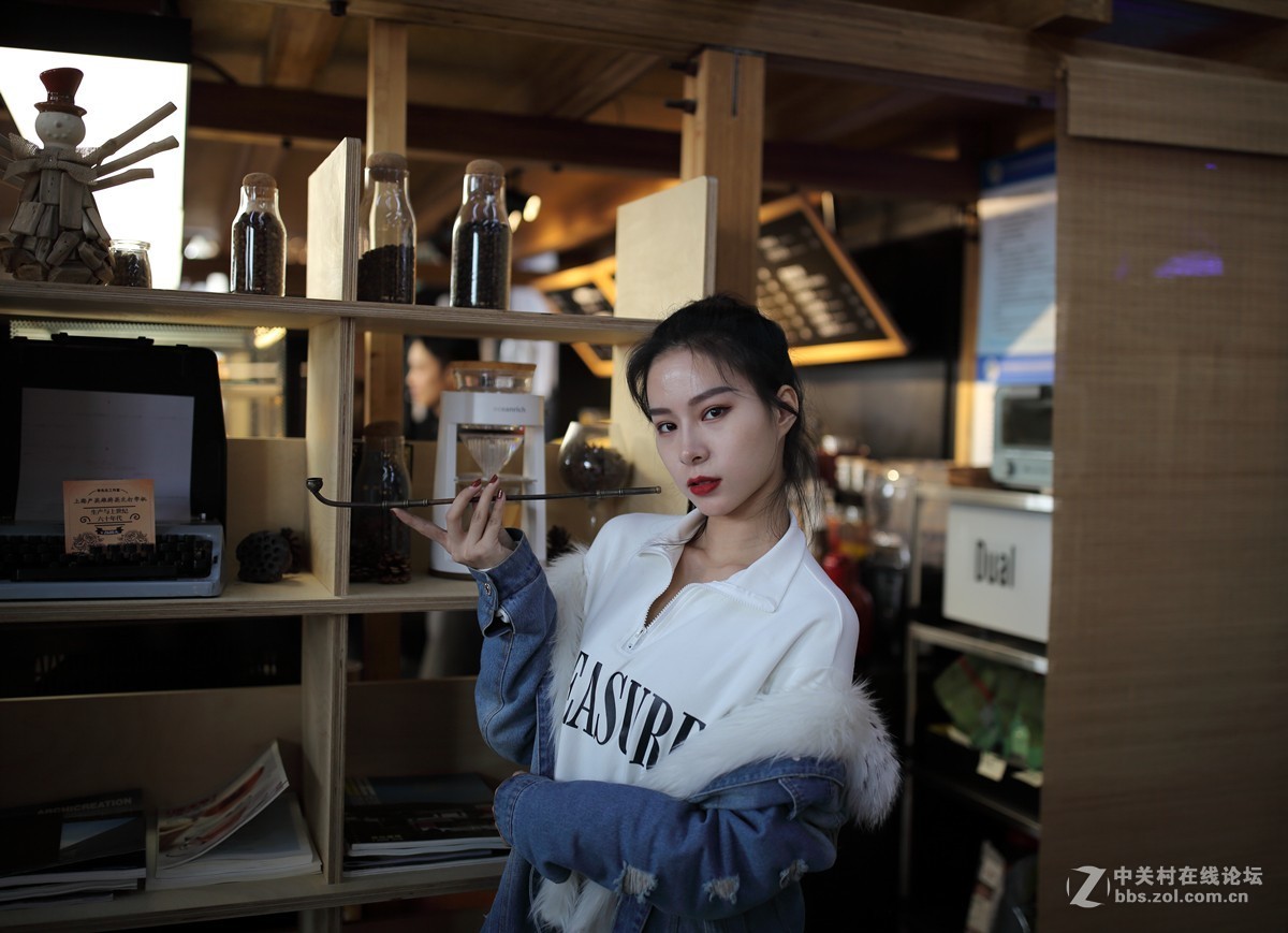 #抓住阳光来作画# 袈蓝春光正可人