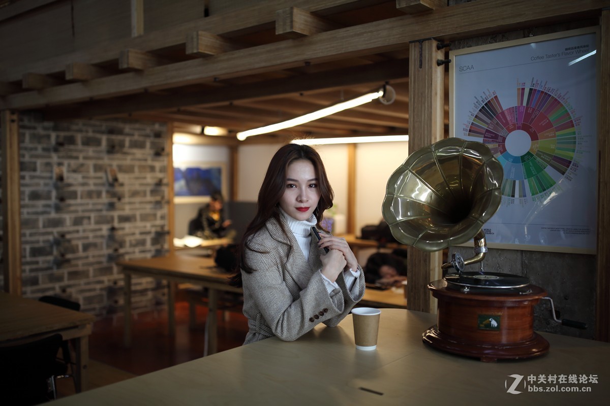 #抓住阳光来作画# 袈蓝春光正可人