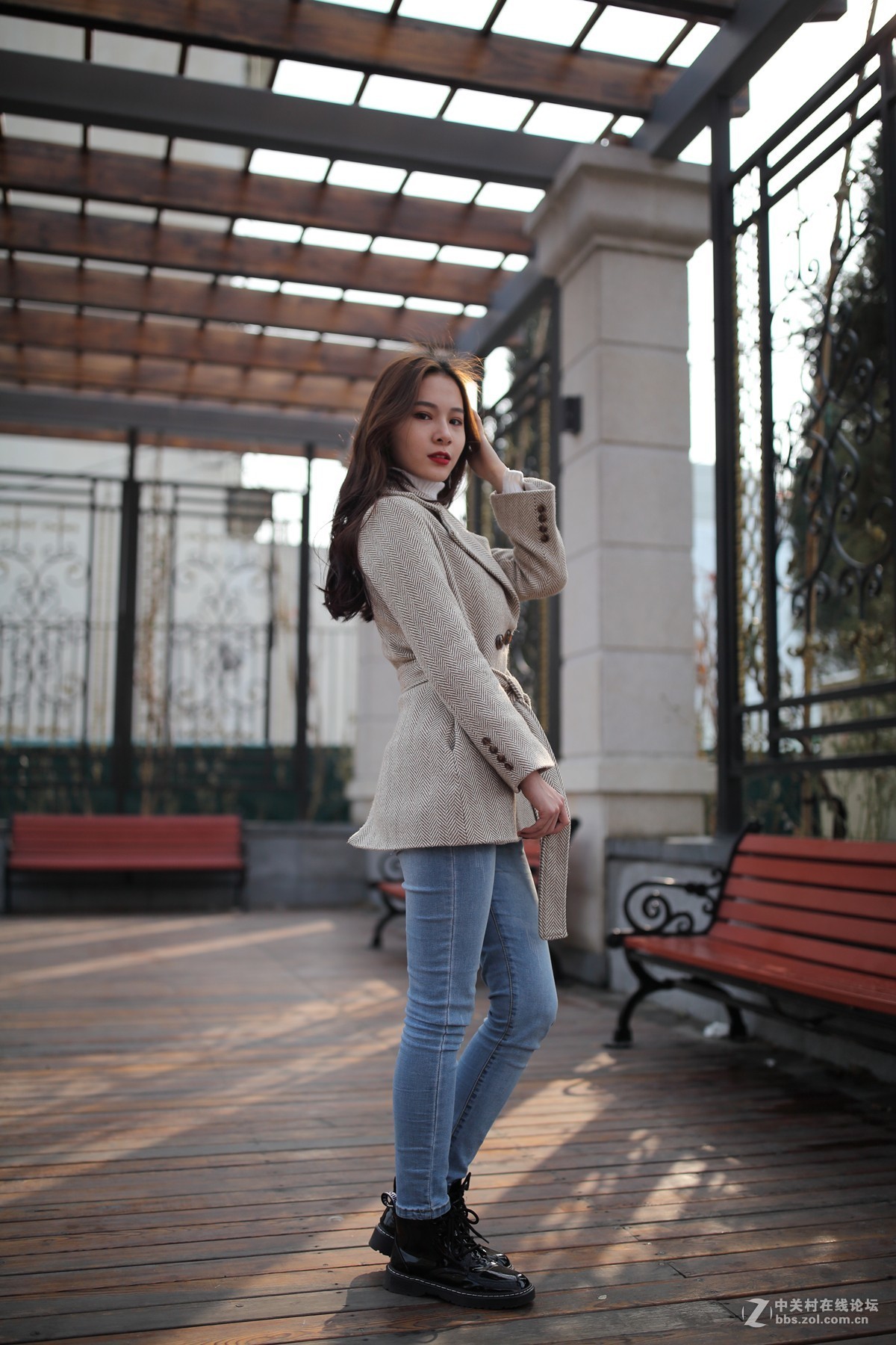 #抓住阳光来作画# 袈蓝春光正可人