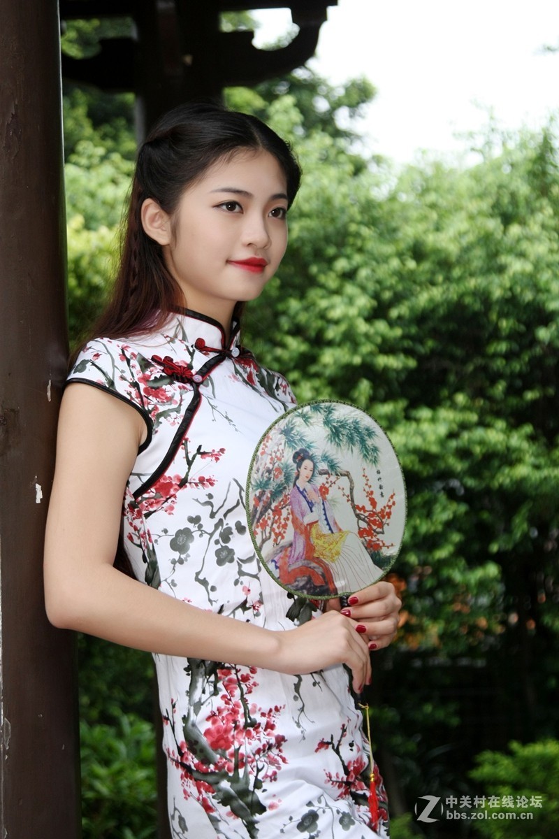 走进聚龙村--旗袍美女-中关村在线摄影论坛