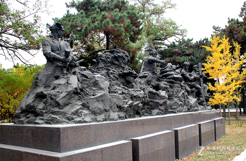 沈阳抗美援朝烈士陵园。烈士英灵永垂不朽！千秋万代与日月争辉！